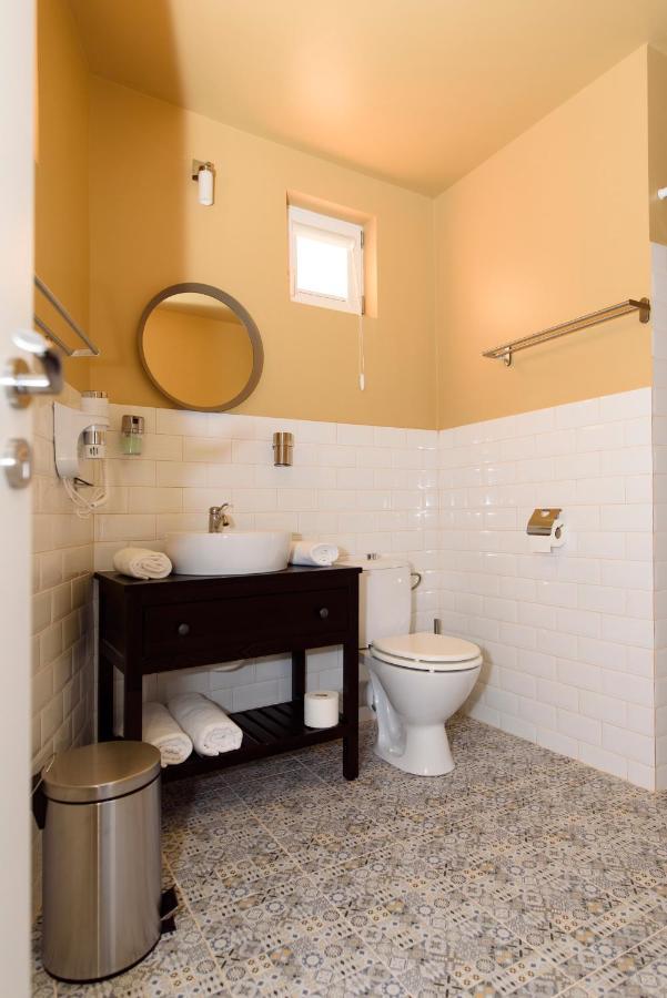 Tourist B&C Hotel Curtea De Arges Bagian luar foto